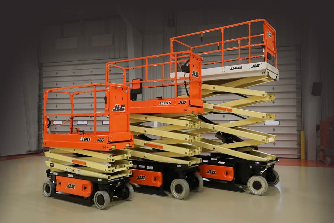 للايجار رافعات شوكيه وسيزر لفت ومارلفت وكرينات وجي سي بي بجميع الأحجام والموديلات الحديثة في جميع مناطق السعودية