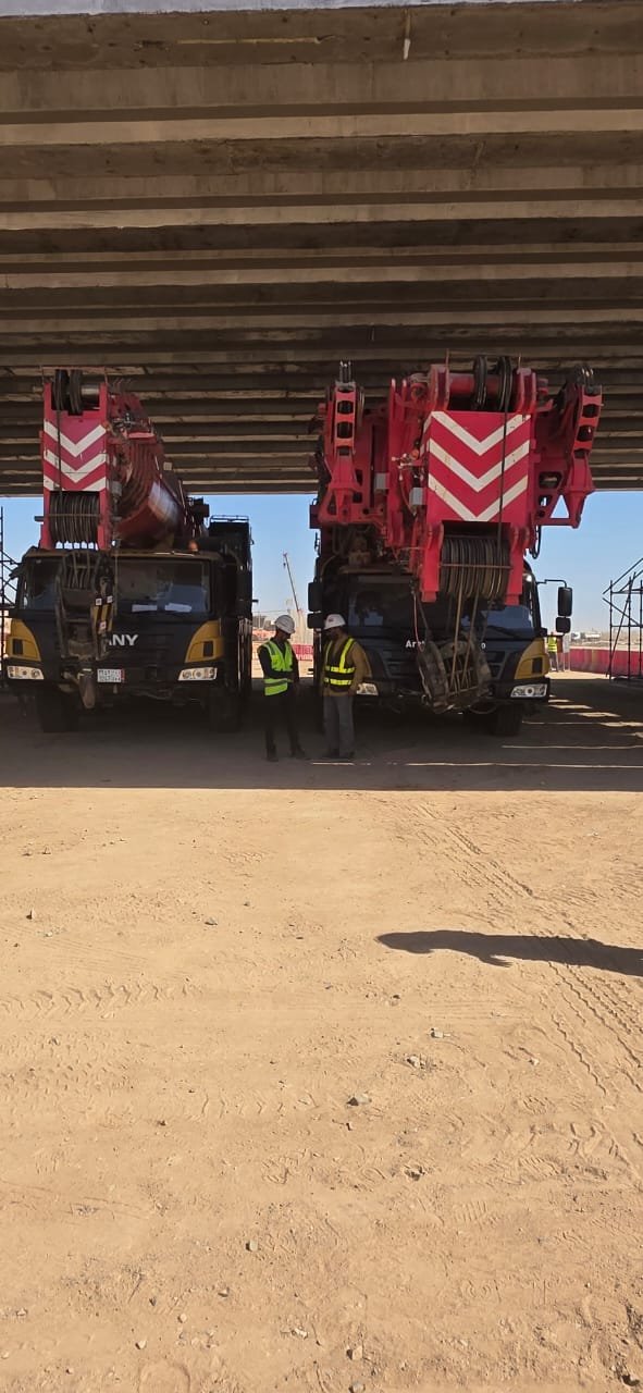 للايجار رافعات شوكيه وسيزر لفت ومارلفت وكرينات وجي سي بي بجميع الأحجام والموديلات الحديثة في جميع مناطق السعودية